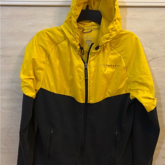 Nike Other - Nike Live Strong Lance Armstrong Dri-Fit Vibrant Yellow and Black Windbreaker